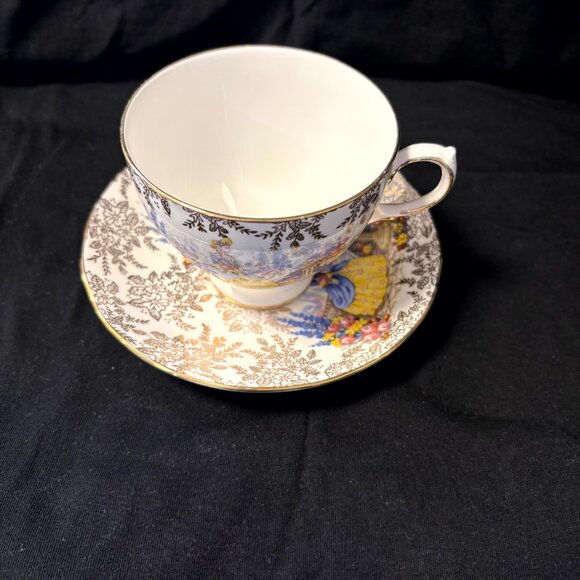 Queen Anne China Cup and Saucer - Picture 2 of 4